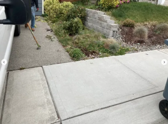 Custom landscape design experts serving Puyallup, WA - Grass-Hoppers Lawn Care