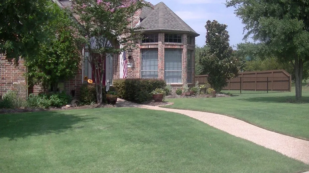 Reliable lawn care service experts serving Keller, TX - Grass King