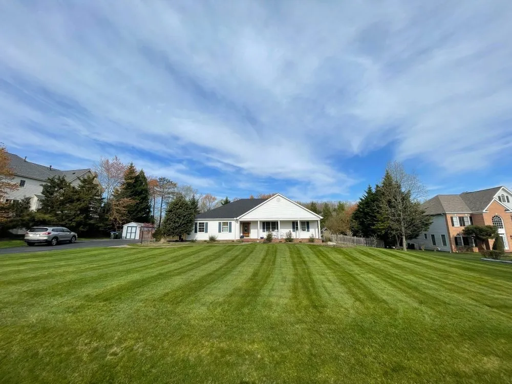 Expert landscaping services experts serving Engleside, VA - Grass King LS
