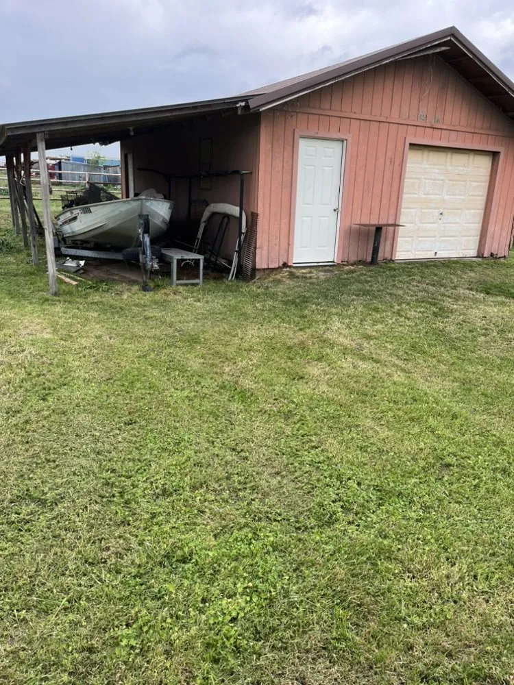 Top-rated lawn care service in Windthorst, TX - Grass Master Landscaping