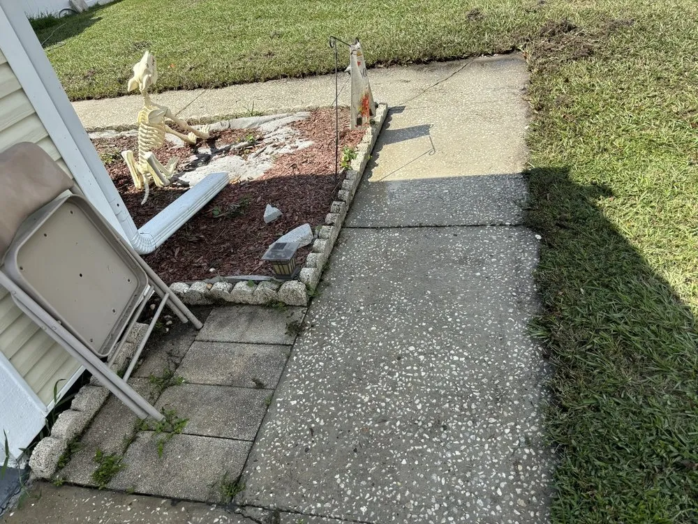 Custom garden landscaping experts serving Lakeland, FL - Grass Masters