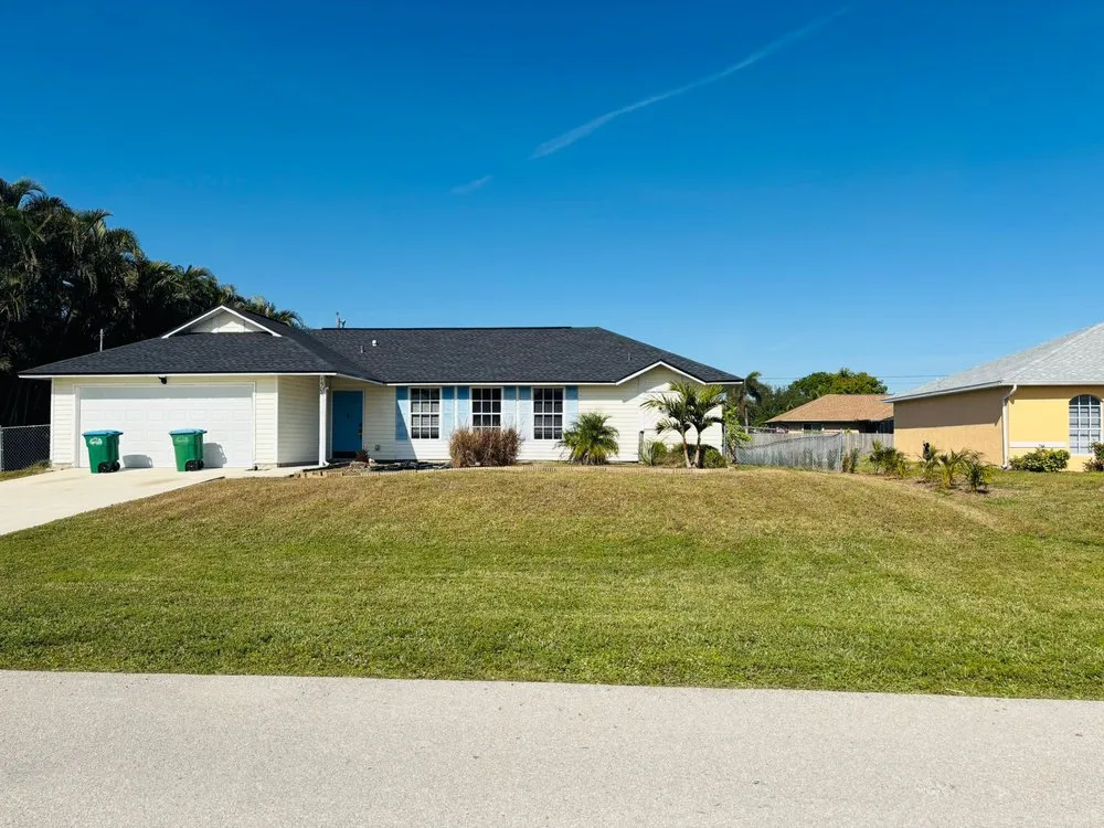 Top-rated landscaping services experts serving Fort Myers, FL - Grass Masters Lawn Care