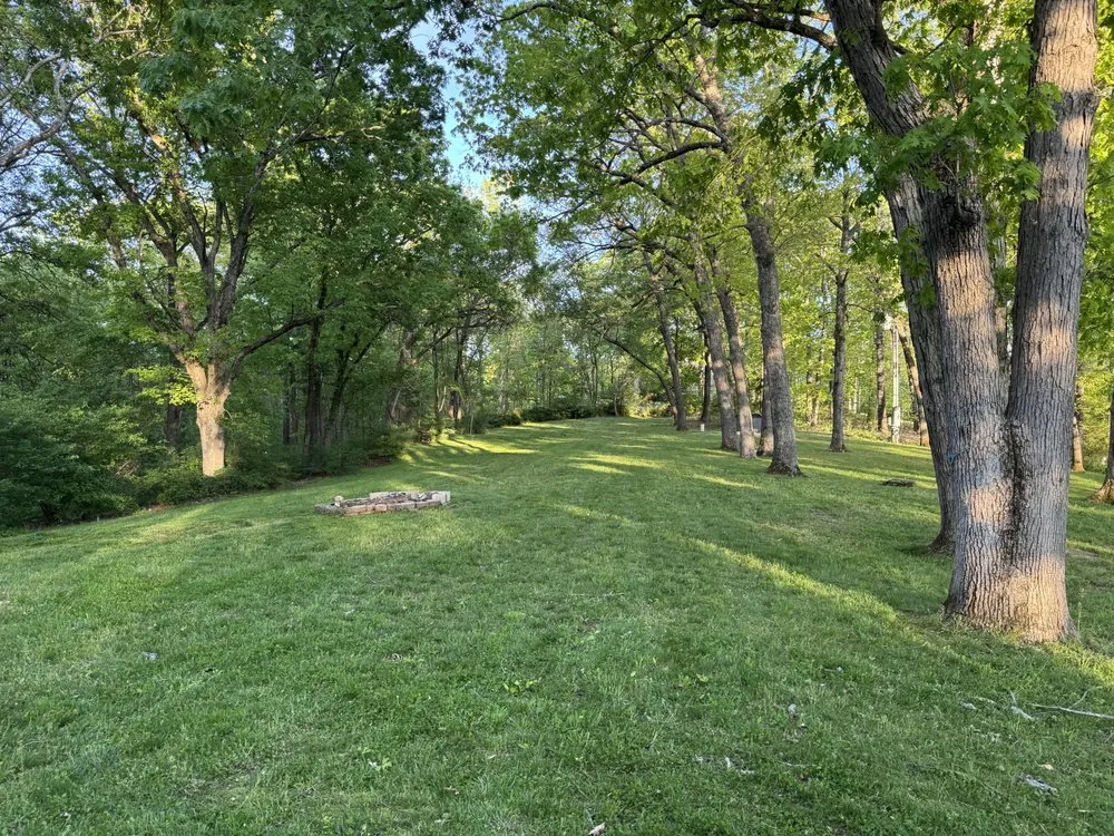 Professional landscaping services experts serving Rogersville, MO - Grass Masters