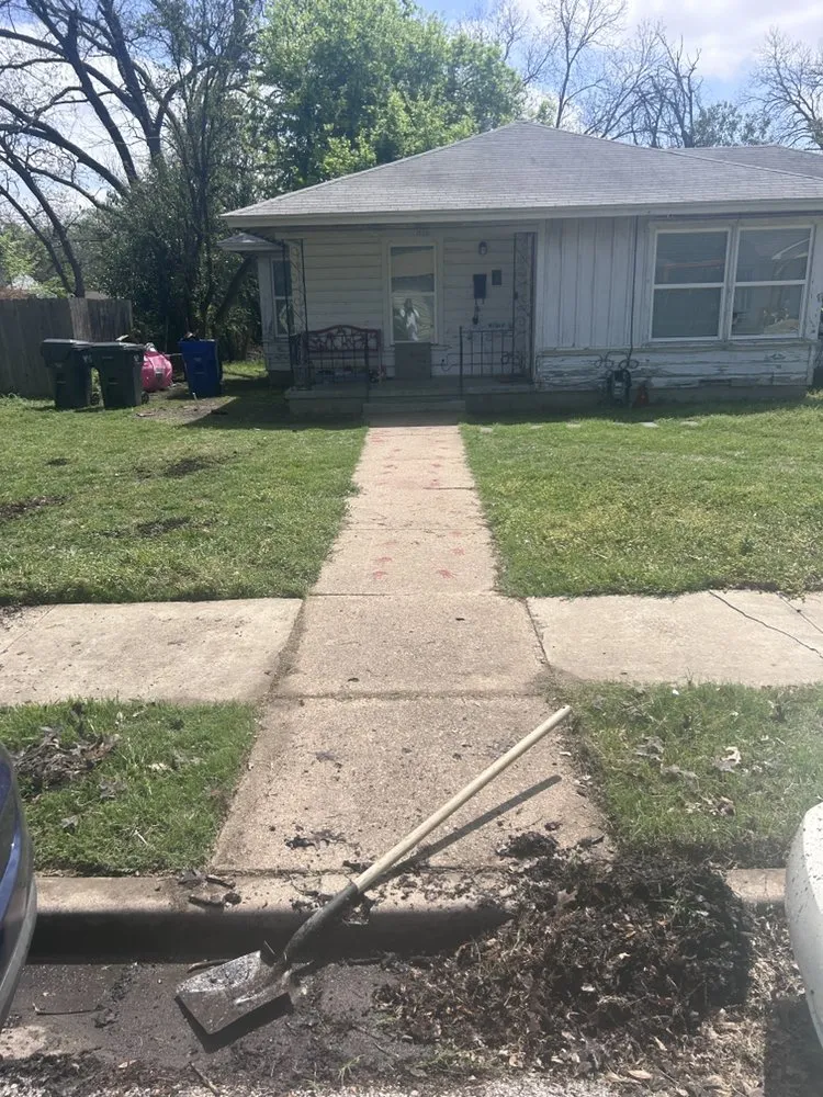 Affordable yard maintenance for residential properties in Waco, TX by Grass Masters