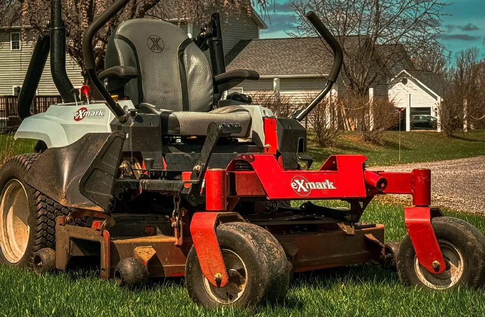 Trusted outdoor landscaping experts serving Livonia, NY - Grass Money