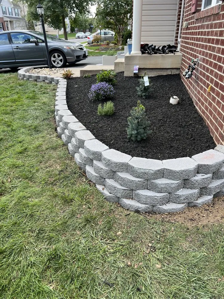 Reliable yard cleanup service in Dumfries, VA by Grass Monkey & Trees Service