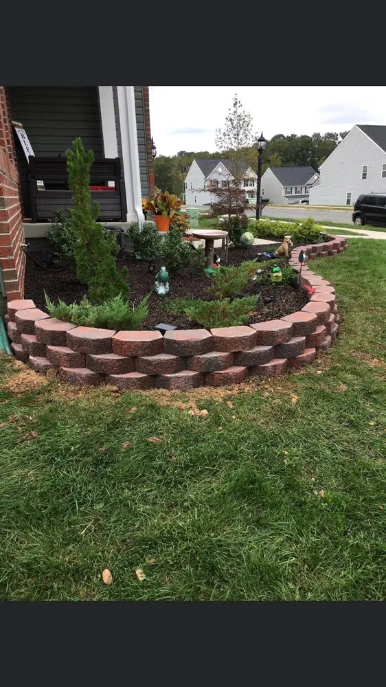 Top-rated yard maintenance experts serving Dumfries, VA - Grass Monkey & Trees Service