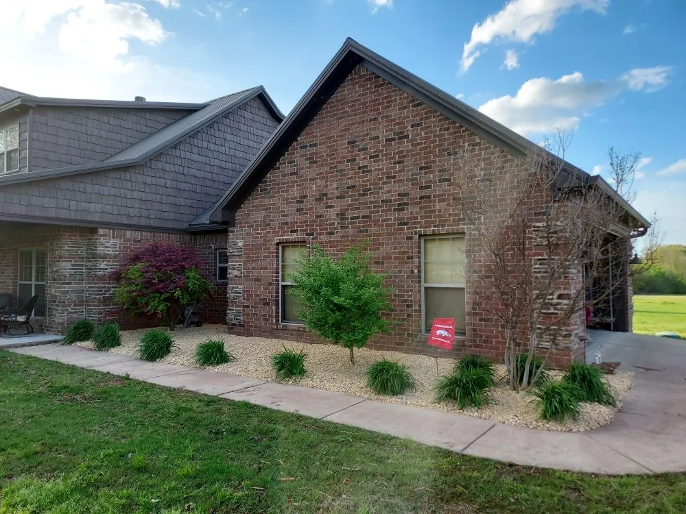 Top-rated yard cleanup service in Conway, AR - Grass Monkey landscaping