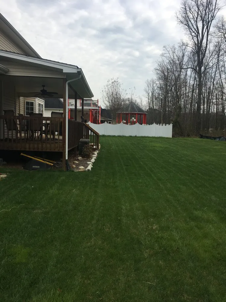 Professional landscaping services experts serving Chattanooga, TN - Grass Monkey's