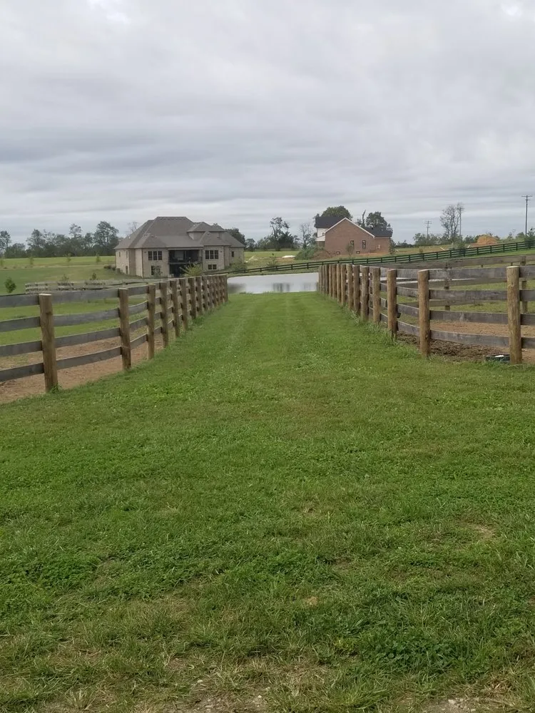 Professional garden landscaping in Sadieville, KY by Grass Monkeys