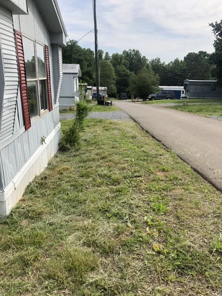 Trusted yard cleanup service experts serving Altavista, VA - Grass Monsters