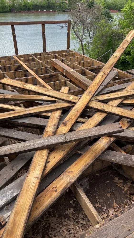 Expert yard maintenance for beautiful yards across South Charleston, WV - Grass N Junk Cash