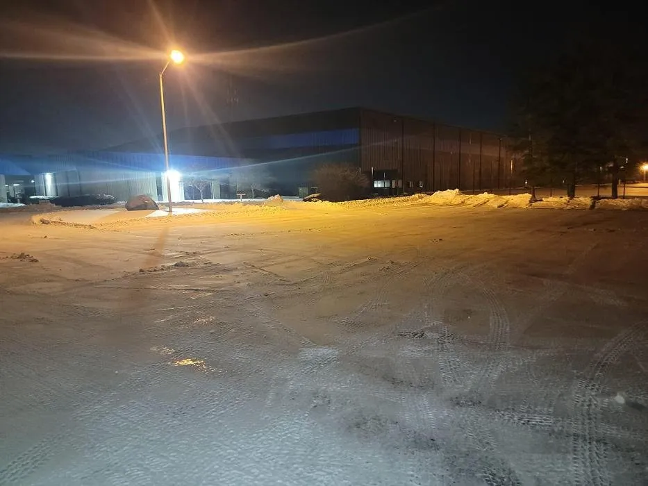 Local yard cleanup service experts serving Indianapolis, IN - Grass N Stuff