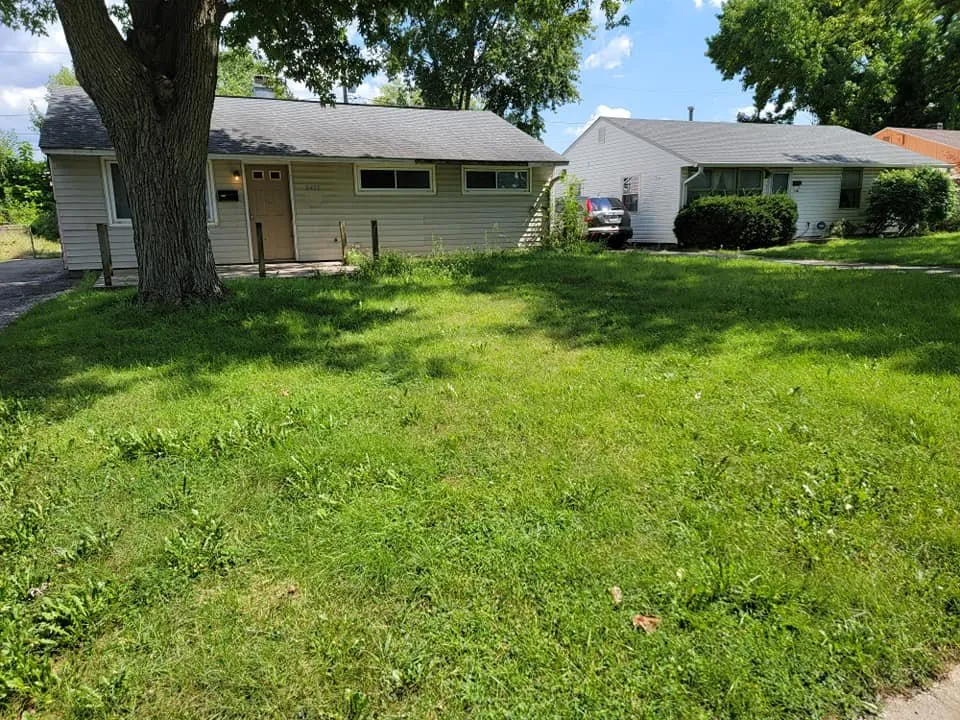 Top-rated outdoor landscaping in Indianapolis, IN - Grass N Stuff