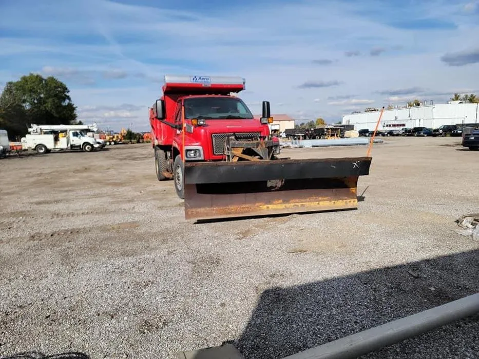 Trusted yard maintenance near you in Indianapolis, IN by Grass N Stuff