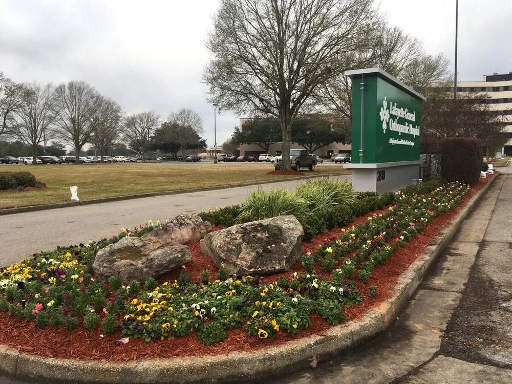 Reliable yard cleanup service experts serving Lafayette, LA - Grass Roots Landscape