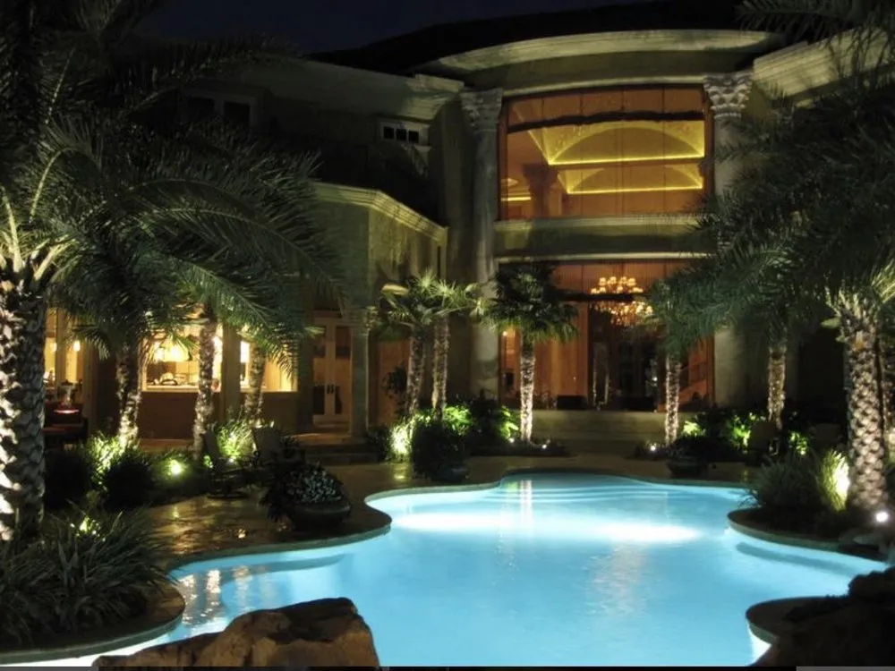 Local outdoor landscaping in Lafayette, LA by Grass Roots Landscape