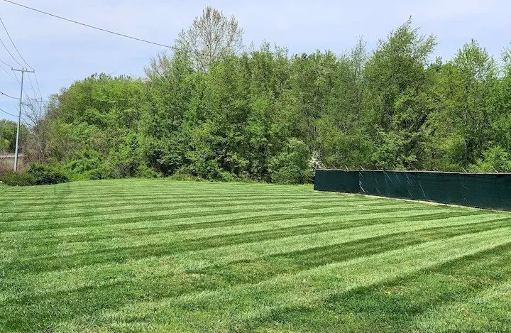 Professional landscaping services experts serving Clarksville, TN - Grass Roots Lawn Care
