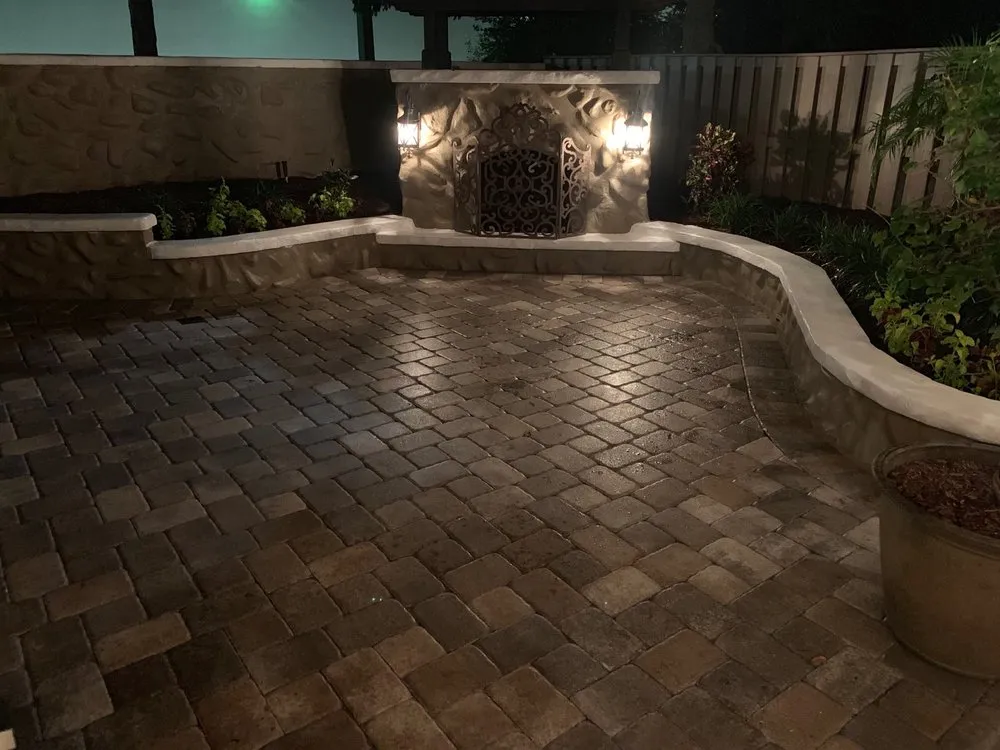 Professional yard maintenance experts serving Orlando, FL - Grass Roots Outdoors