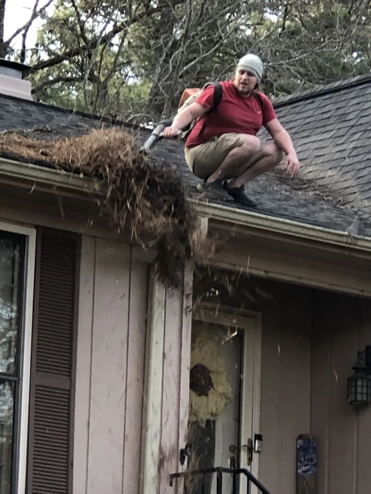 Local lawn care service experts serving Pinson, AL - Grass To Gutters