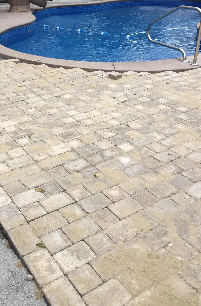 Professional landscape installation experts serving Franklin, KY - Grass Trees Landscaping