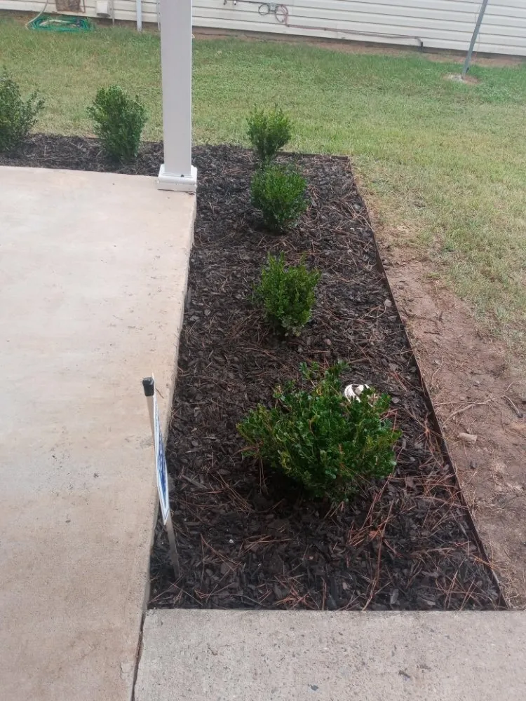 Custom landscape design experts serving Little Rock, AR - Grass Up Lawn Service