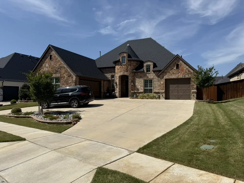 Trusted lawn care service in Fort Worth, TX by Grass Whackers