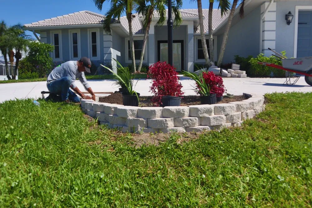 Reliable outdoor landscaping experts serving Fort Myers, FL - Grasscapes Lawn And Landscaping