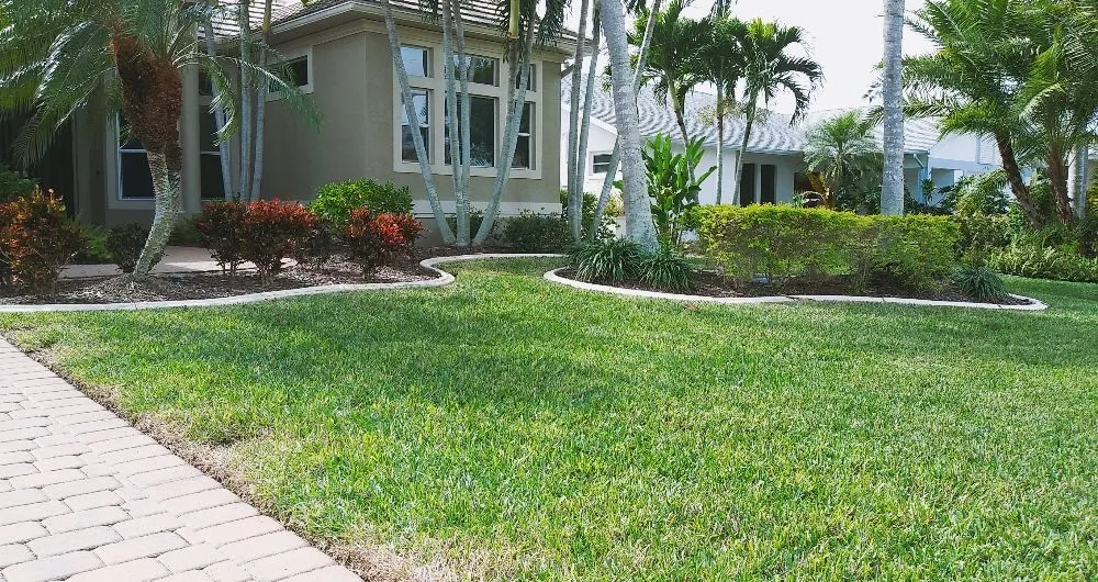 Expert landscape installation experts serving Fort Myers, FL - Grasscapes Lawn And Landscaping