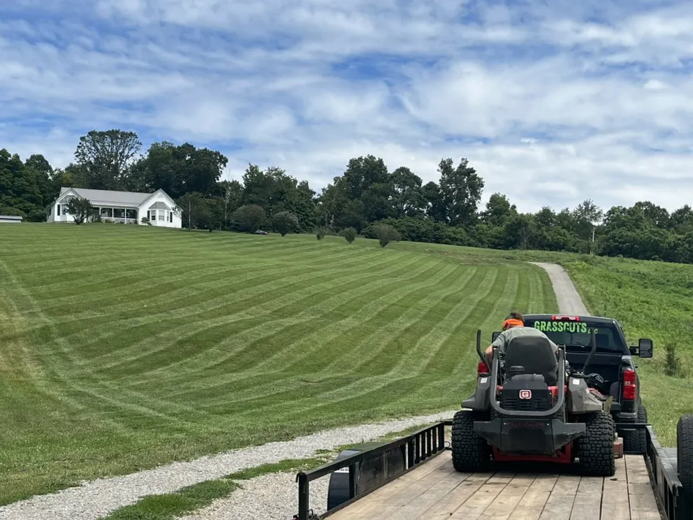 Local lawn care service for beautiful yards in Narrows, VA by GrassCuts