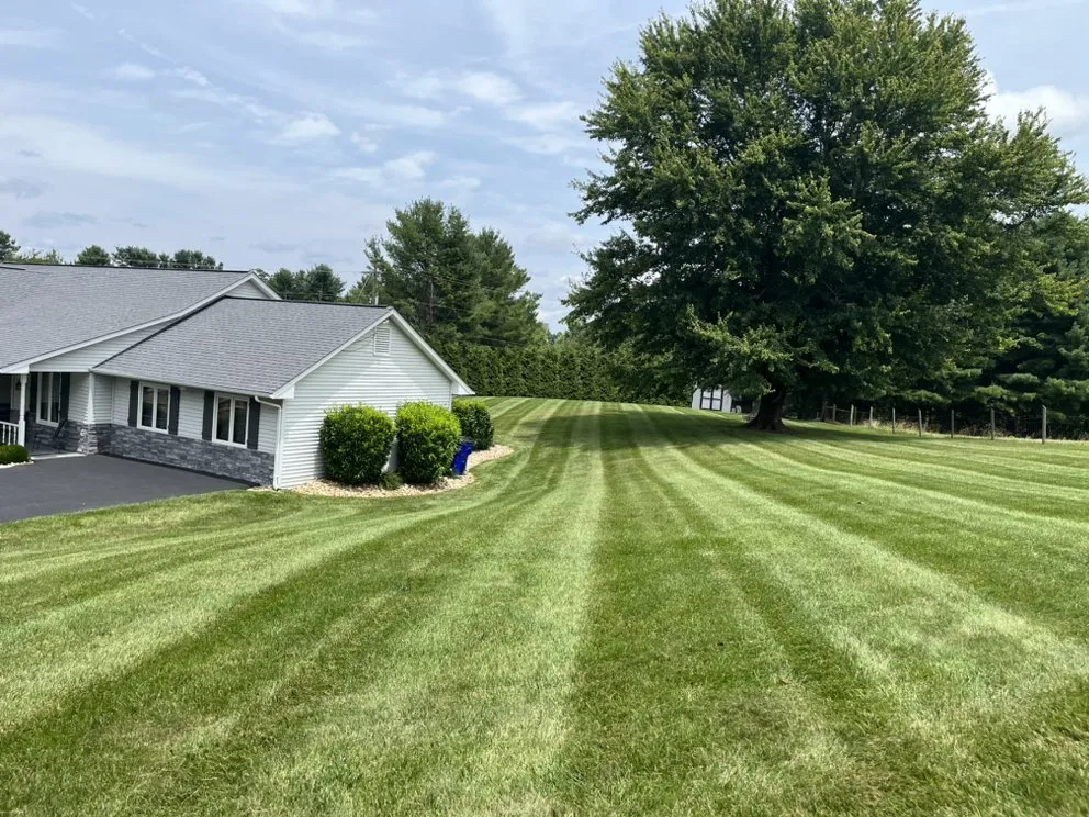 Top-rated garden landscaping in Narrows, VA - GrassCuts