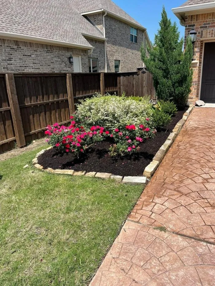 Expert lawn mowing service for beautiful yards across The Colony, TX - Grasscutts