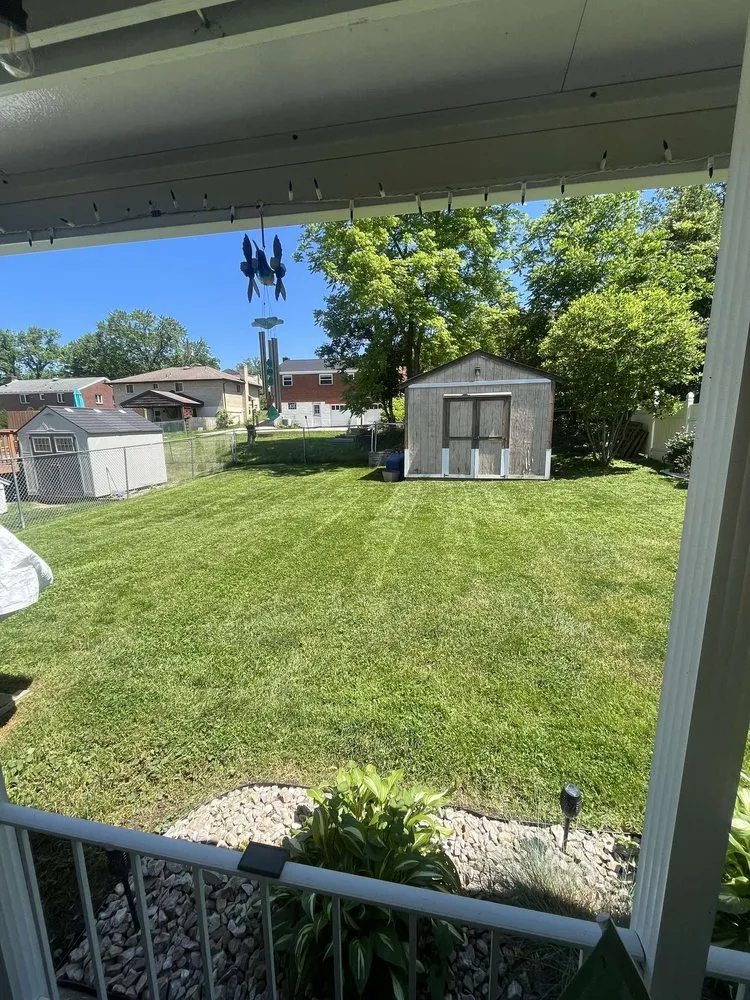 Custom landscaping services in Pittsburgh, PA by Grasseaters Landscaping