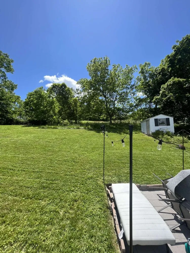 Trusted lawn mowing service in Pittsburgh, PA - Grasseaters Landscaping