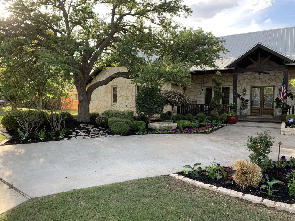 Custom garden landscaping experts serving Midland, TX - Grassfire Lawn and Landscaping
