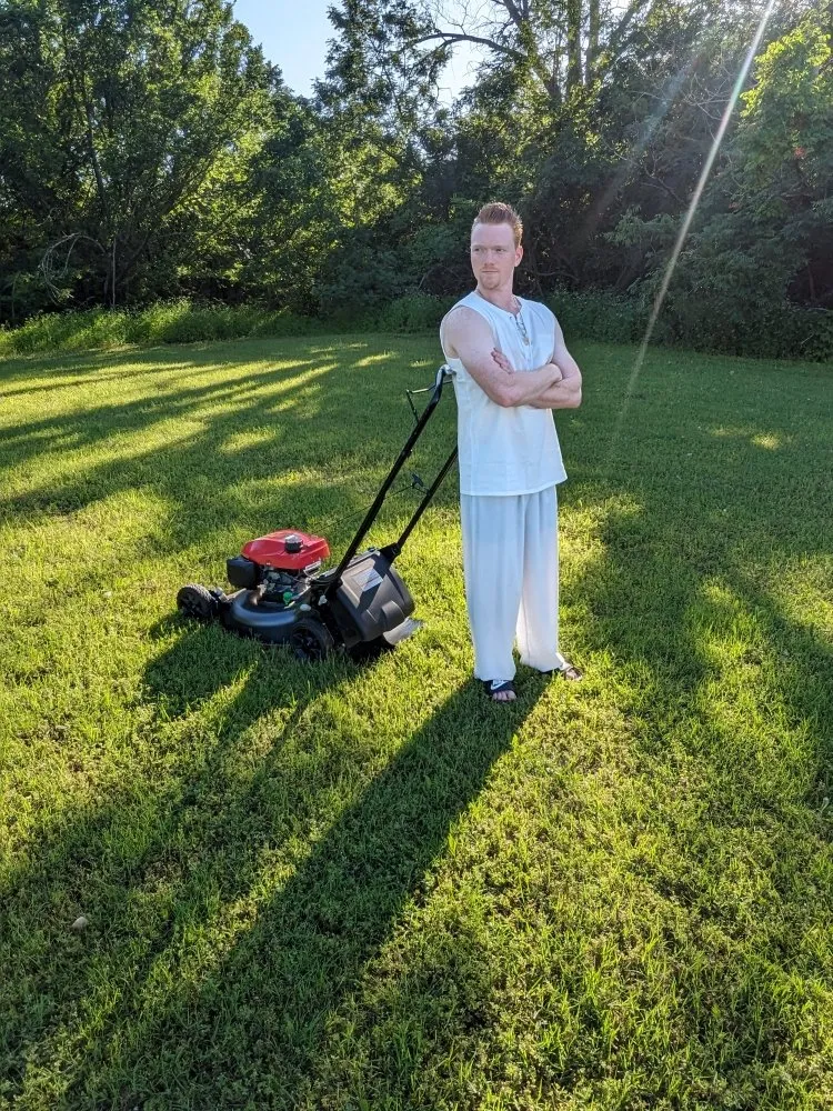 Expert yard cleanup service in Denton, TX by Grassguru
