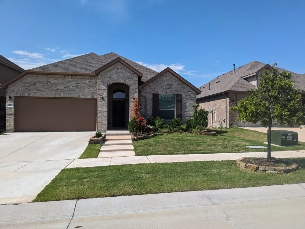 Custom outdoor landscaping in Denton, TX - Grassguru