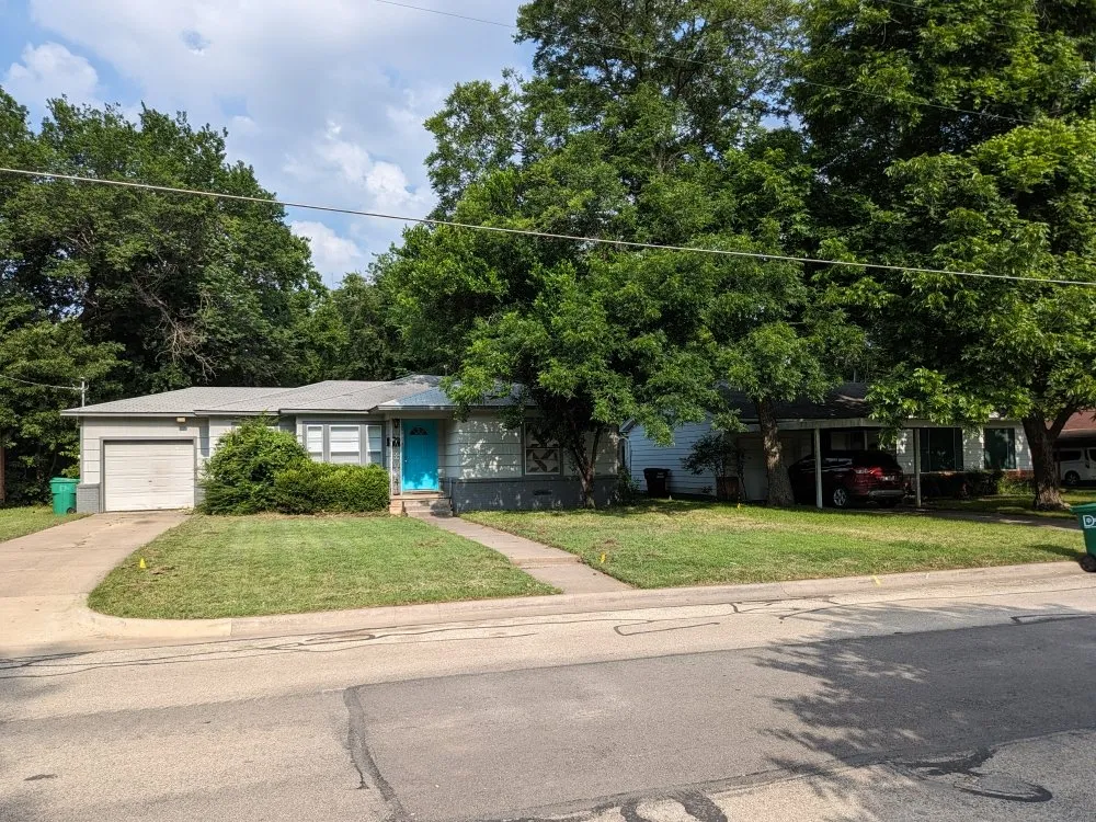 Expert landscaping services for homes in Denton, TX by Grassguru