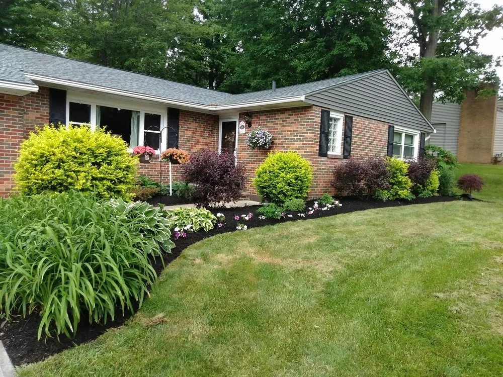 Top-rated residential landscaping in Kent, OH by GRASSHOPPER LAWN & LANDCAPING LLC