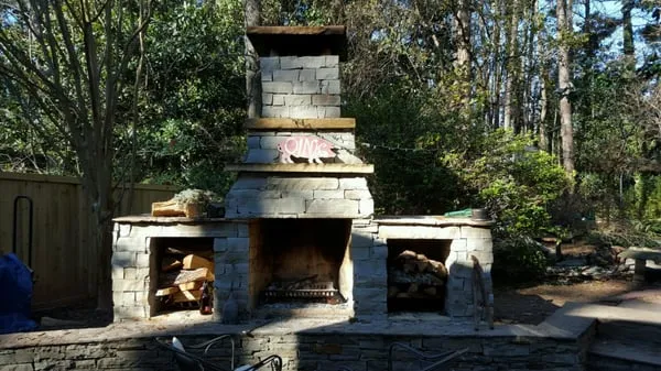 Grasshopper Lawn Care Logo