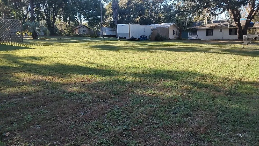 Custom yard maintenance near you across Ocala, FL - Grasshoppers Lawncare