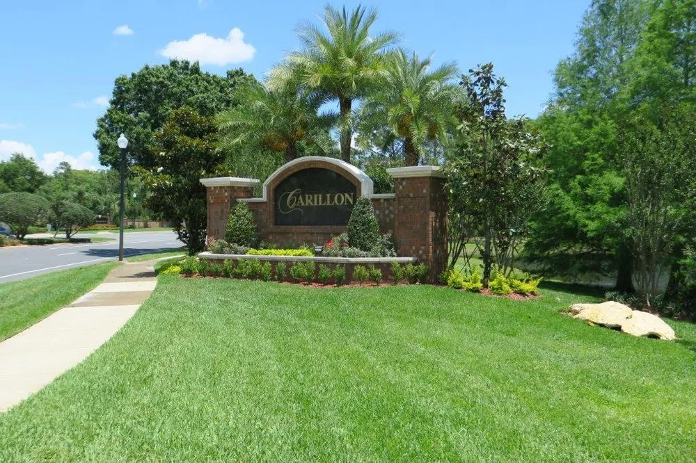 Top-rated lawn care service in Orlando, FL by Grasshoppers