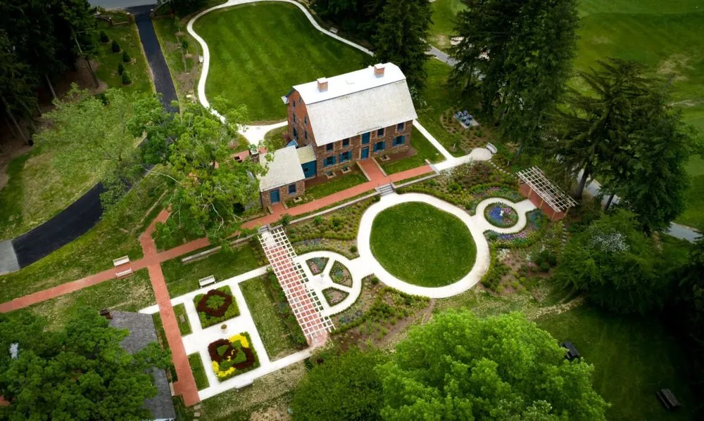 Custom yard cleanup service with custom design across Pompton Lakes, NJ - Grasskeepers Landscaping