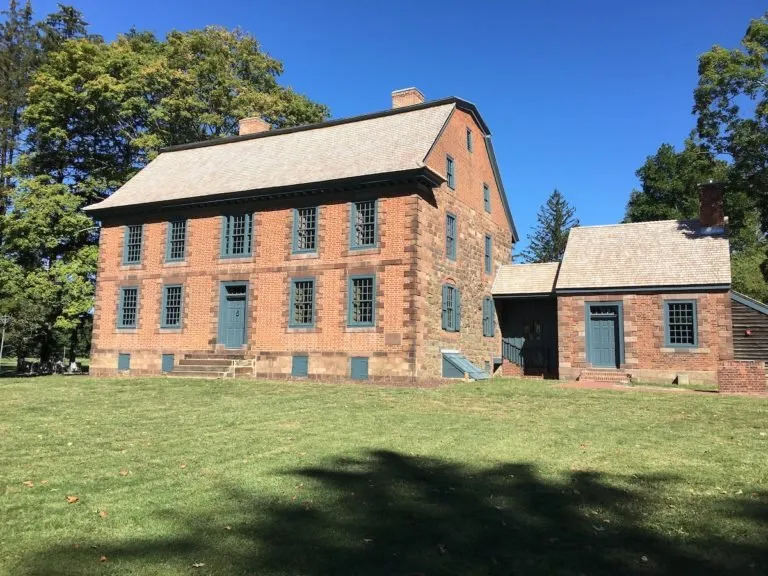 Expert lawn care service in Pompton Lakes, NJ by Grasskeepers Landscaping