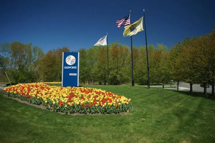 Local yard maintenance for beautiful yards in Pompton Lakes, NJ by Grasskeepers Landscaping