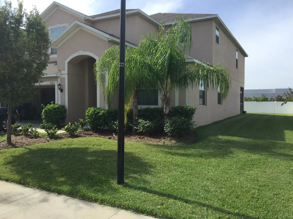 Local landscape design experts serving Riverview, FL - GrassKickers Lawn Care