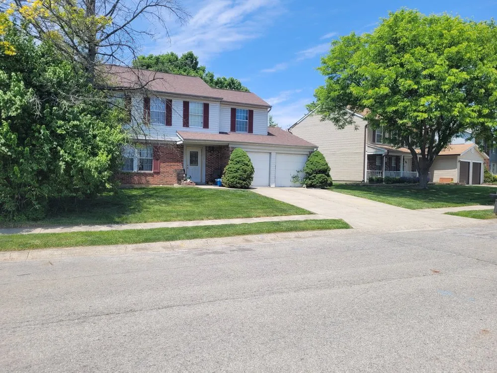 Trusted lawn care service in Indianapolis, IN - Grasskickers Lawncare