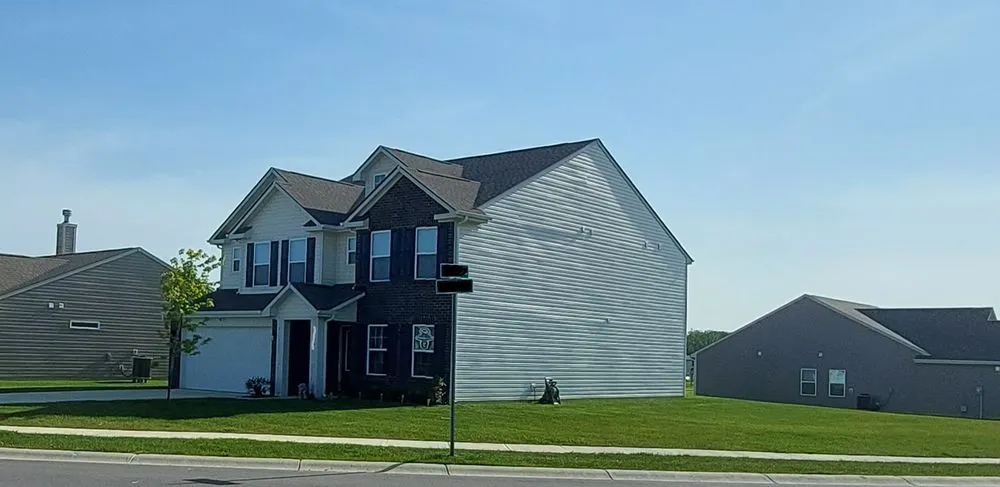 Trusted yard maintenance with custom design across Indianapolis, IN - Grasskickers Lawncare