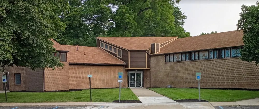 Affordable yard maintenance for year-round maintenance across Indianapolis, IN - Grasskickers Lawncare