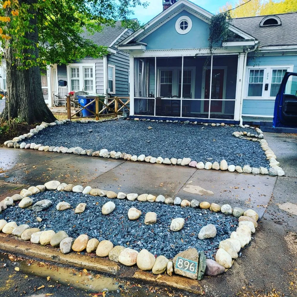 Custom yard cleanup service in Ball Ground, GA by Grasskings